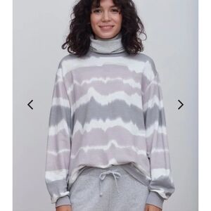 NWT Grey State Protective Perri Sweatshirt